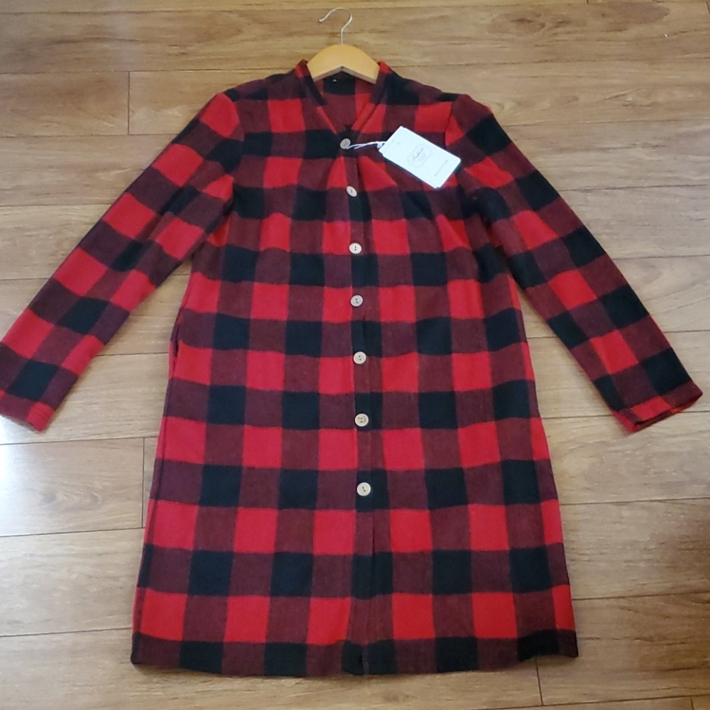 NWT, Red & black plaid coat sz M